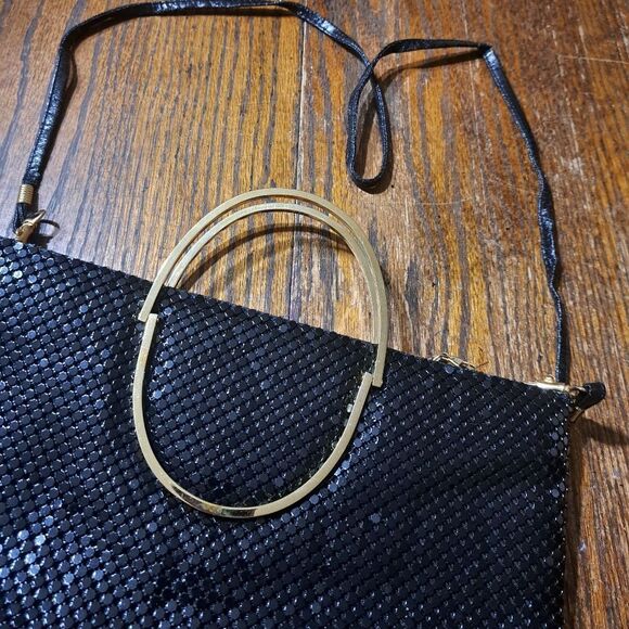 Black and Goldtone Metal Mesh Type Purse Handbag Top Handle and Shoulder Strap - Picture 4 of 8